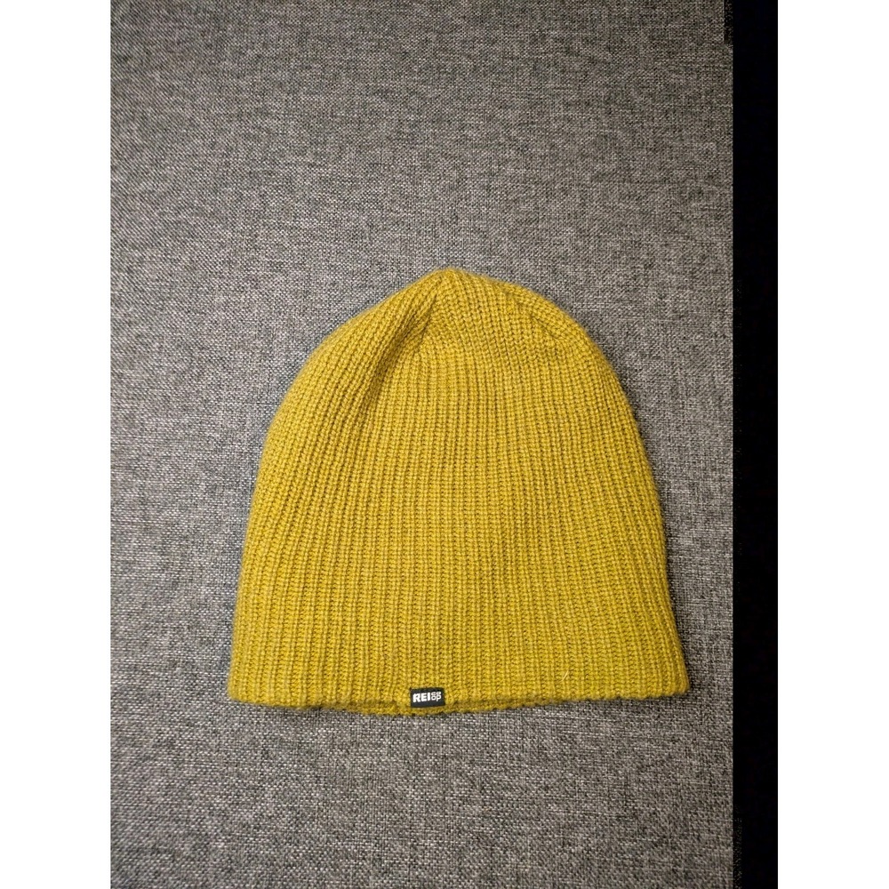 REI CO-OP Mustard Yellow Outdoor Knit Beanie Hat All Seasons Logo One Size Adult